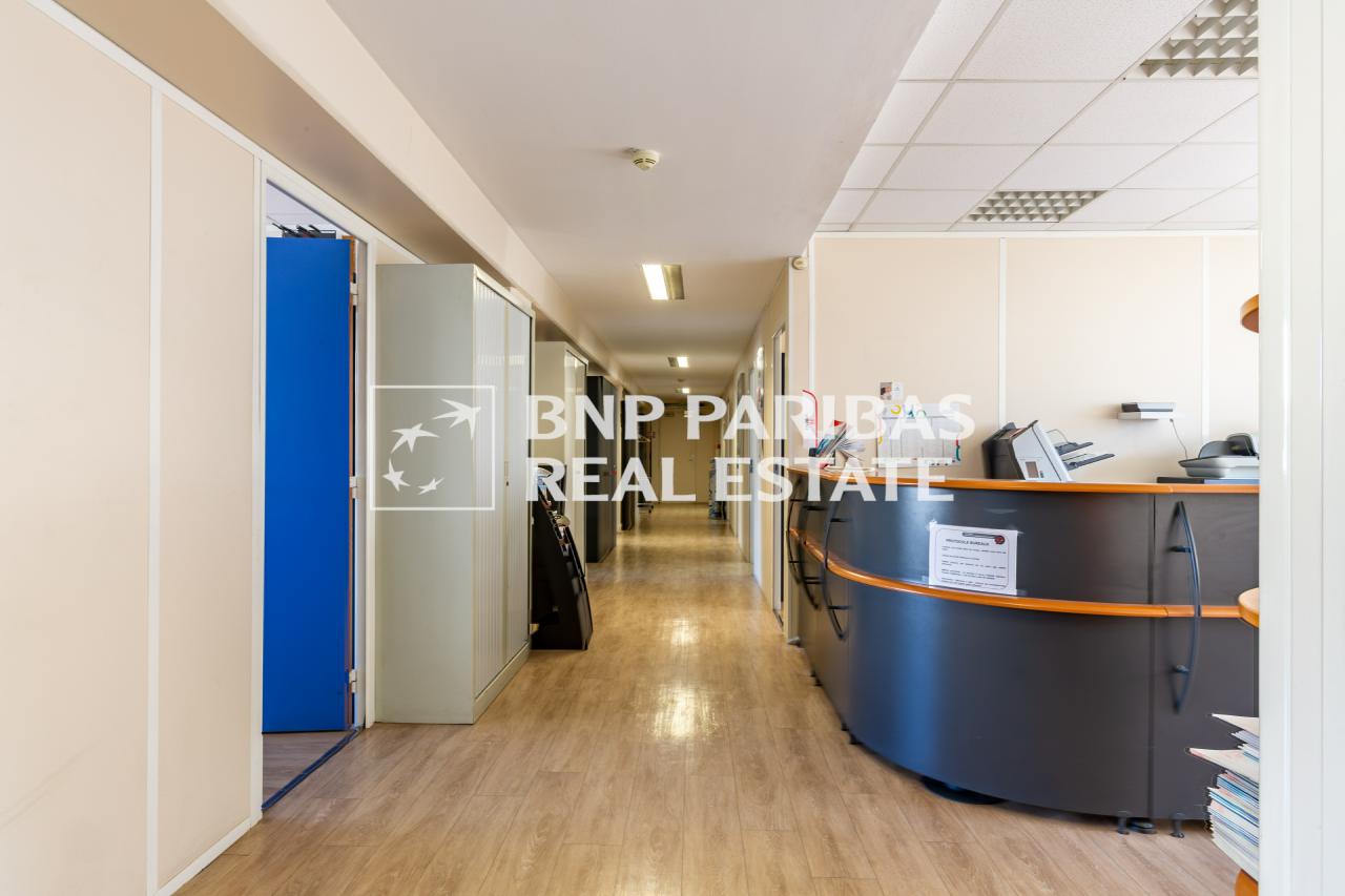 Bureau Paris 1076m² Location bureau Paris OLBUR2206157 1